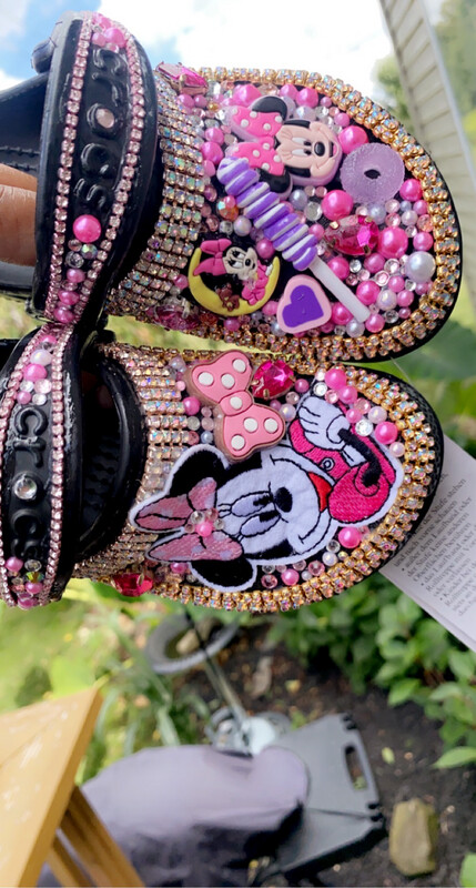 Minnie Different Style 