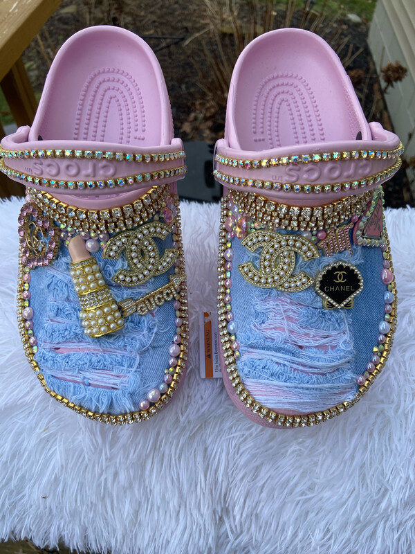 Lipstick Custom Clogs 😍❤️