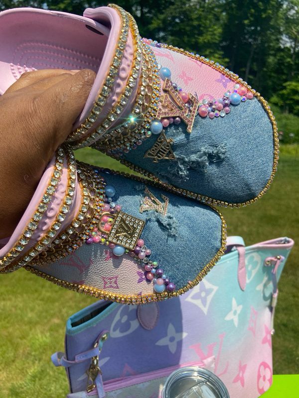 Custom Shoes ✨✨