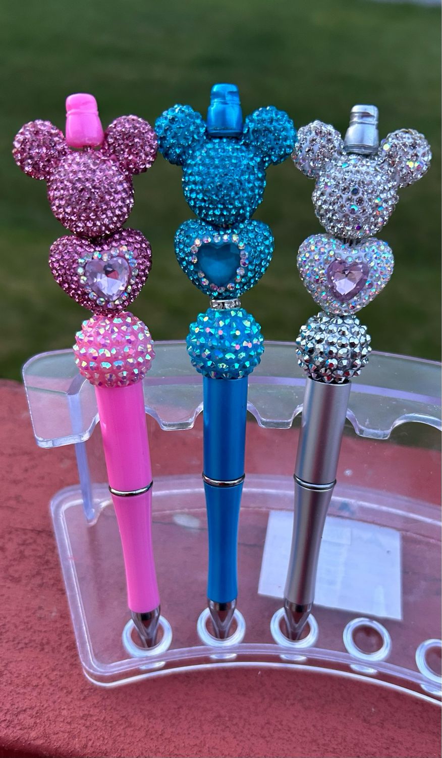 Custom 🖊️