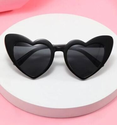 Vintage Heart Sunglasses - Black
