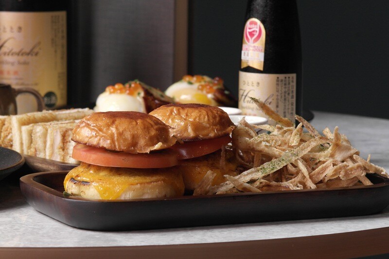 Wagyu Sliders & Gobo Age Wagyu Sliders & Gobo Age
