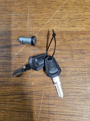 Barillet avec 2 clés ? serrure Tabbert Barillet avec 2 clés ? serrure Tabbert