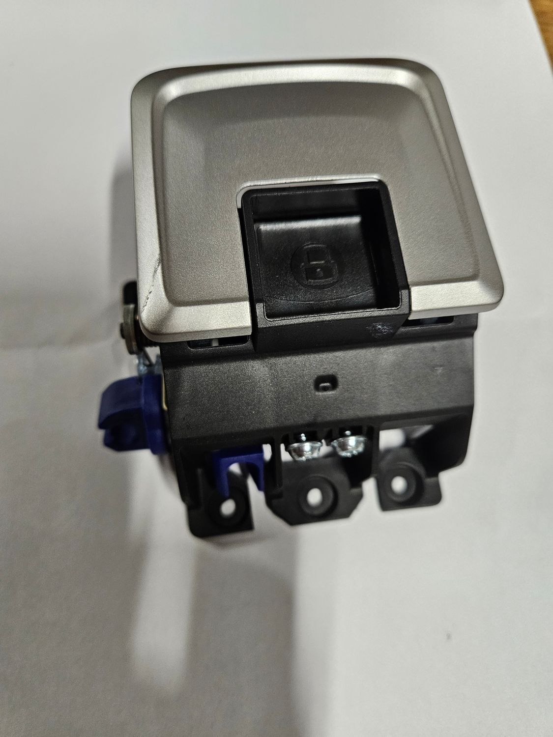 Serrure intérieur droite  pour 620 puccini