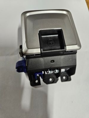 Serrure intérieur droite  pour 620 puccini