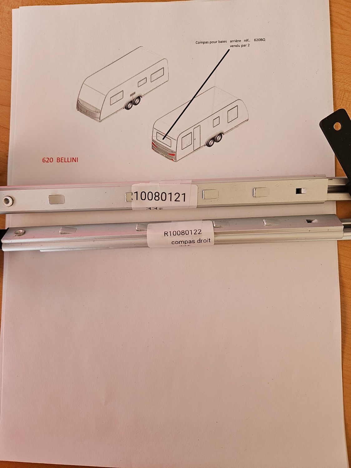 Compas pour baie arriere  620 bellini vendu par 2 620BQ