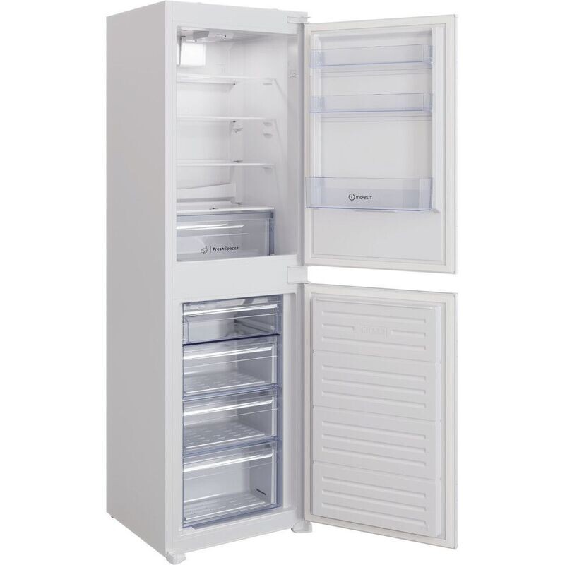 Indesit 50/50 Built in fridge freezer: frost free