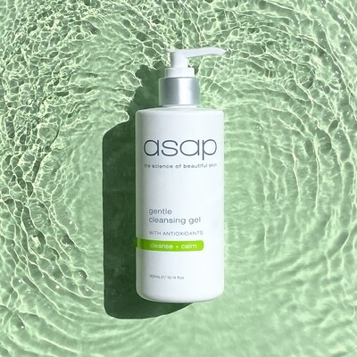 Gentle Cleansing Gel (300ml 50% FREE)