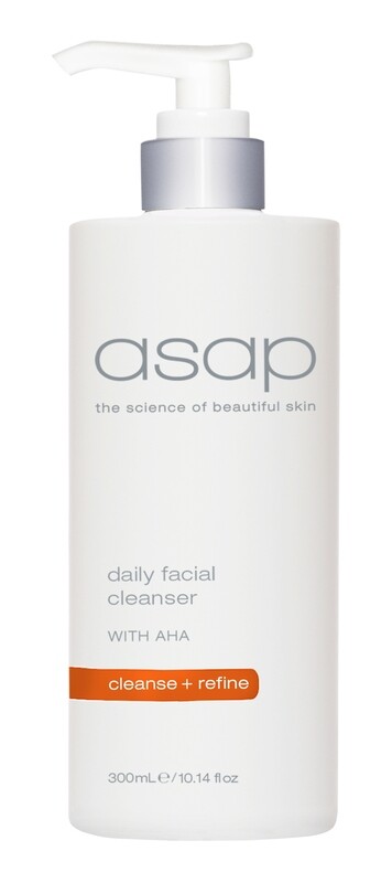 Daily Facial Cleanser (300ml 50% FREE)