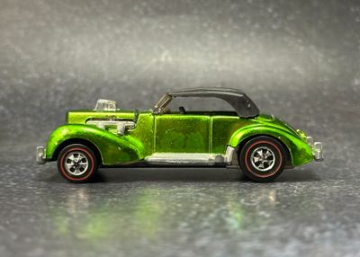 Hot Wheels Redline Classic Cord in Spectraflame Apple Green