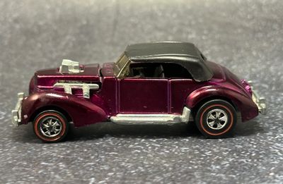 Hot Wheels Redline Classic Cord in Spectraflame Magenta