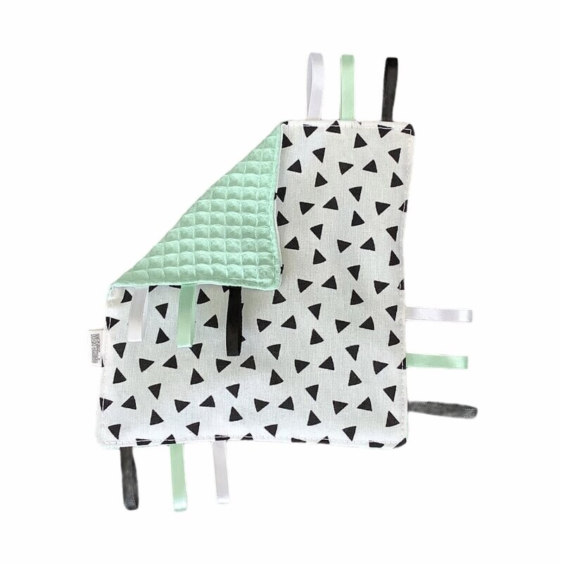 Labeldoekje mint groen, zwart/wit driehoek