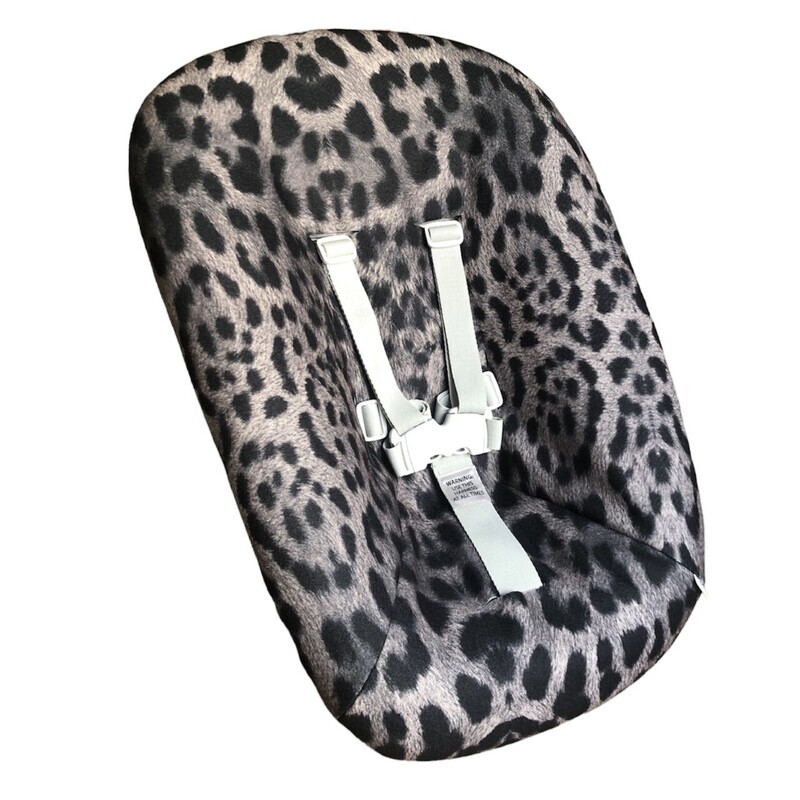 #49 Stokke newborn hoes, Panter zwart/grijs. Ook voor Kidsmill up.