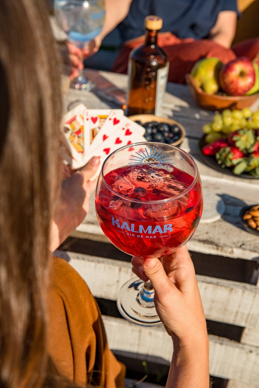 Combo Gin Kalmar Hibiscus + 2 copones Gin Kalmar