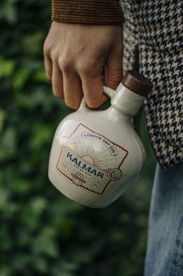Vasija de Cerámica de 750 ml de Gin Kalmar