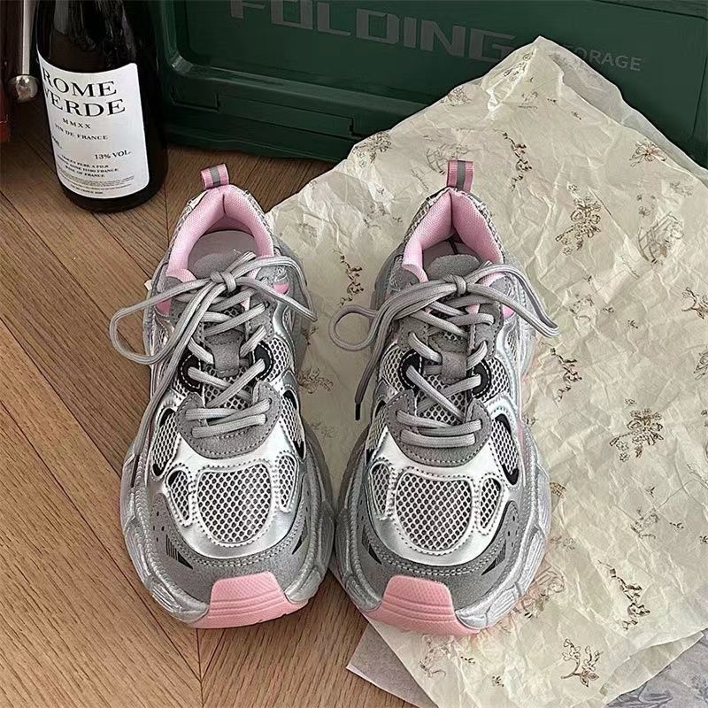 Nisa The Sneaker