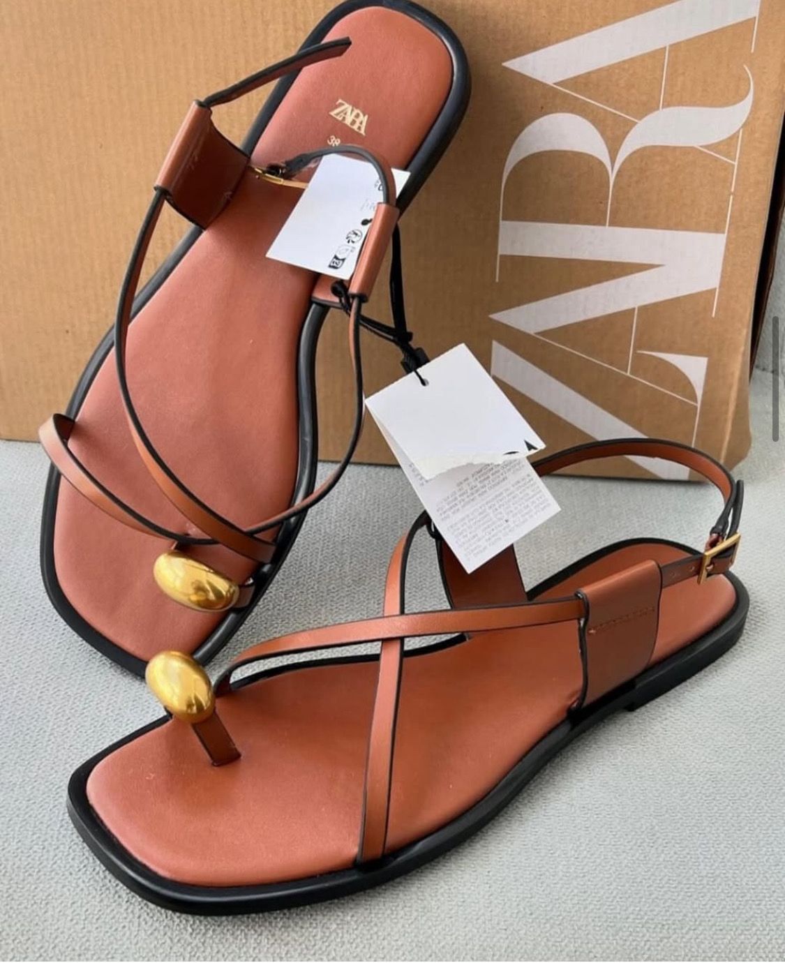 Zar Strapped Sandal - Tan