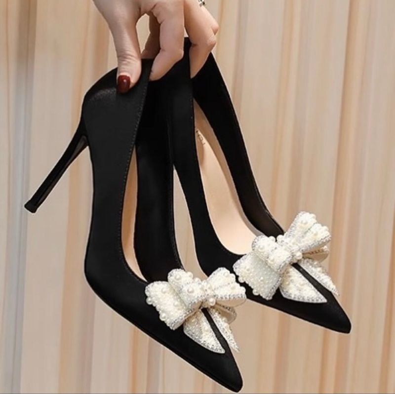 Celine pump