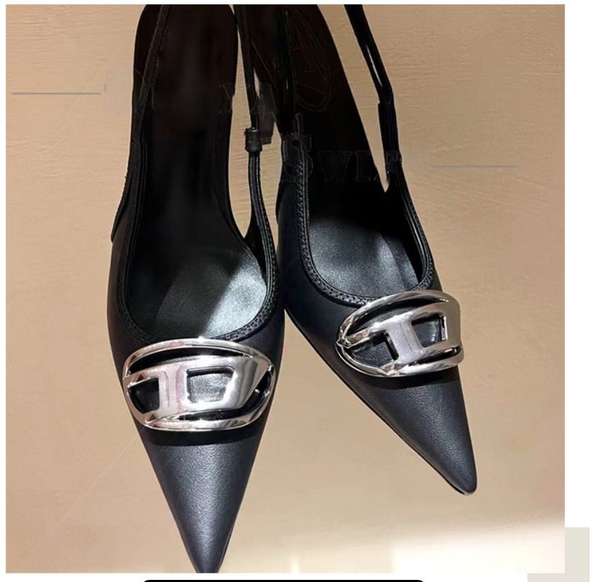 D Pump Black