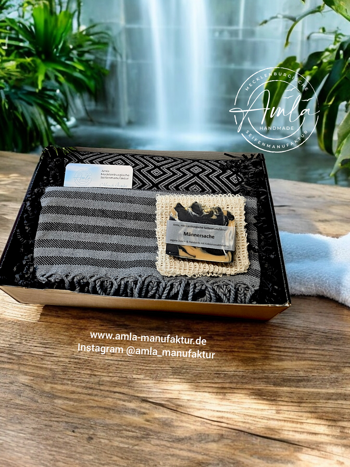 Wellness Geschenkset Black mit Saunatuch und Seife Männersache