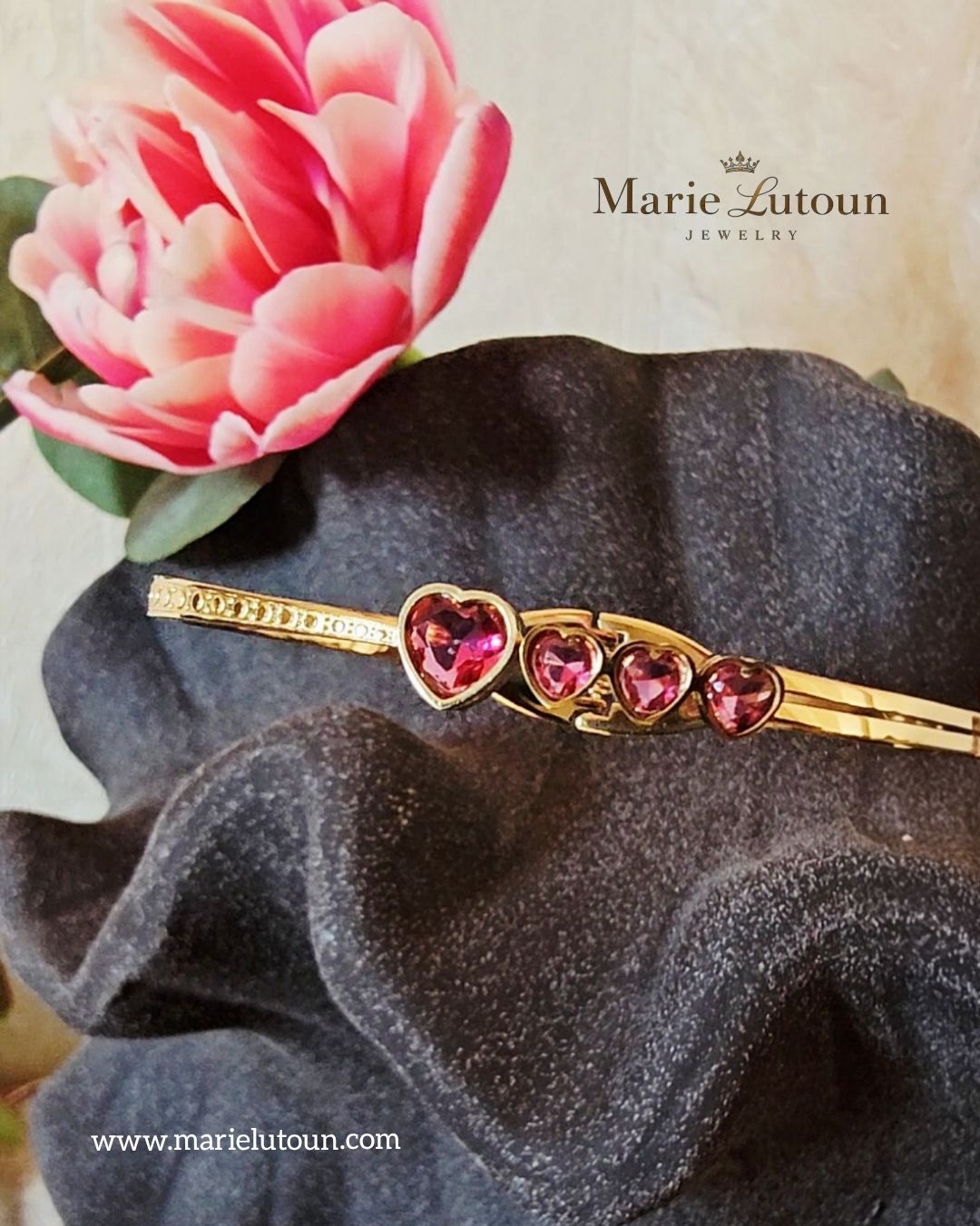 Armreif "Heart of Love" PVD vergoldeter Edelstahl 