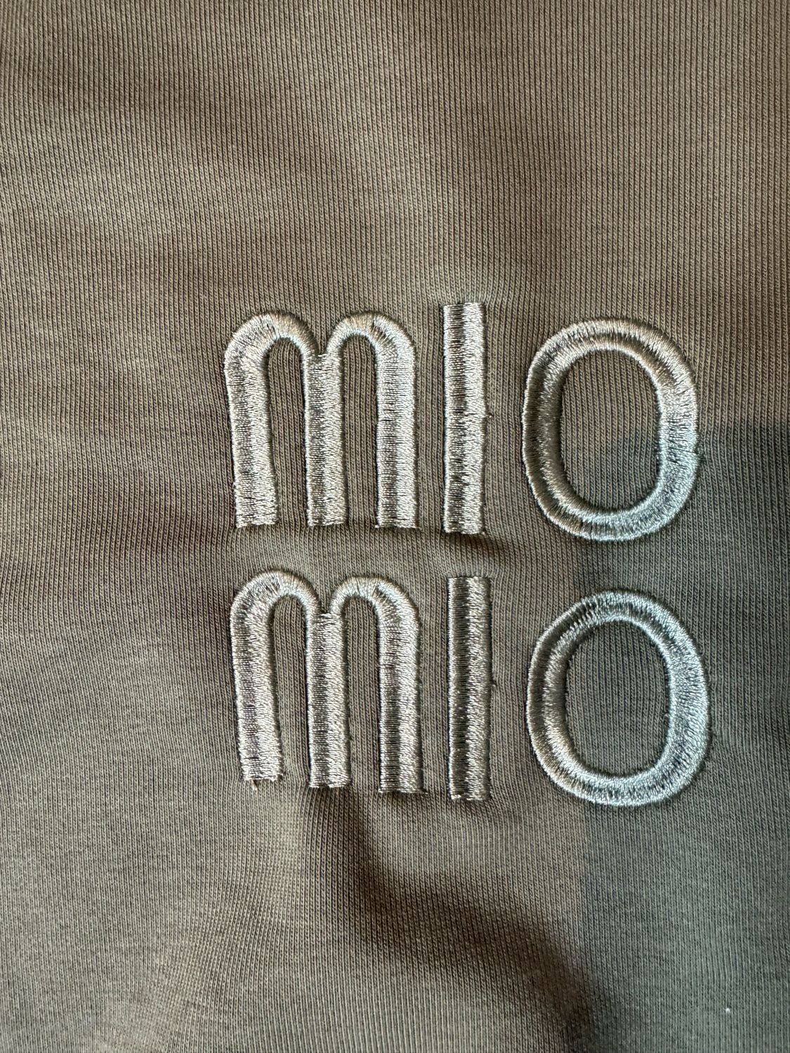 Conjunto mío gris 