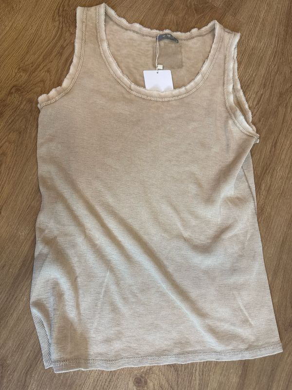Camiseta beig 