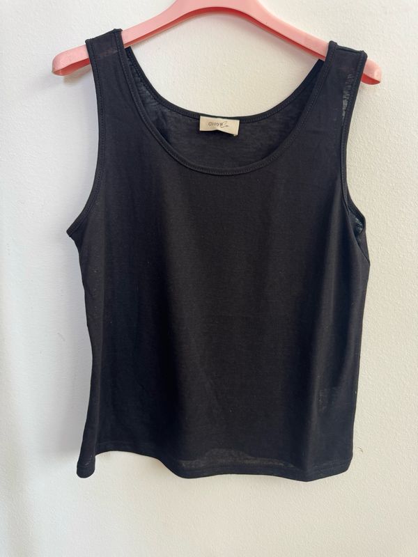 Camiseta Lino Tirantes negra