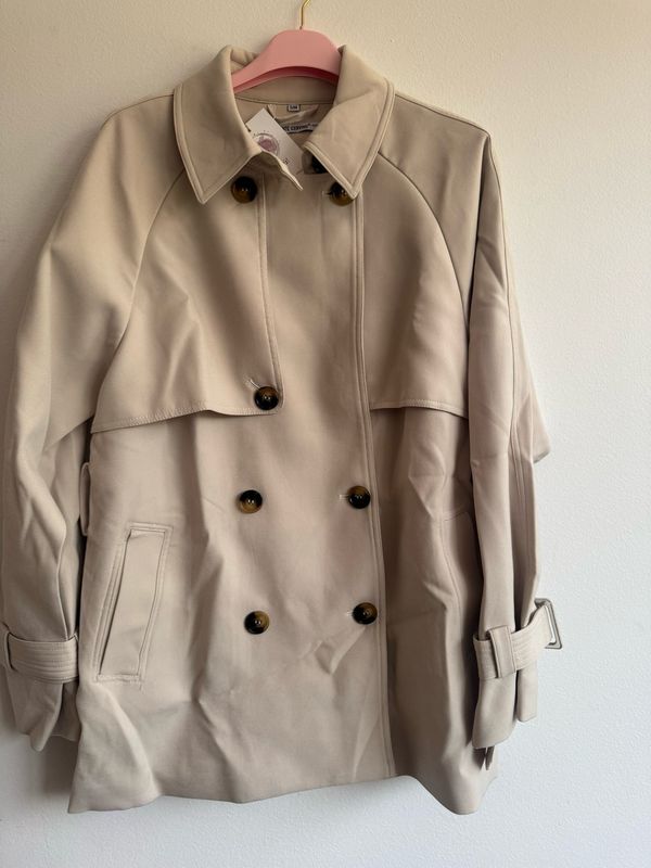 Gabardina espectacular 