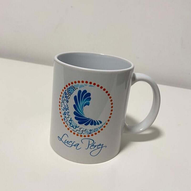 Taza Lucía Pérez