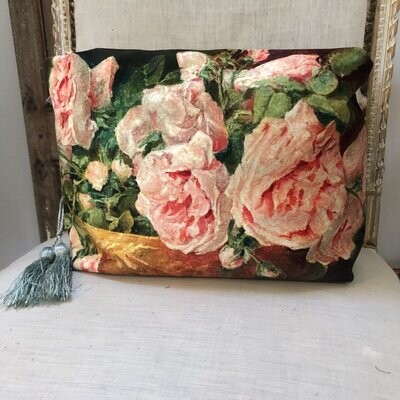 Velvet Washbag Painted Roses