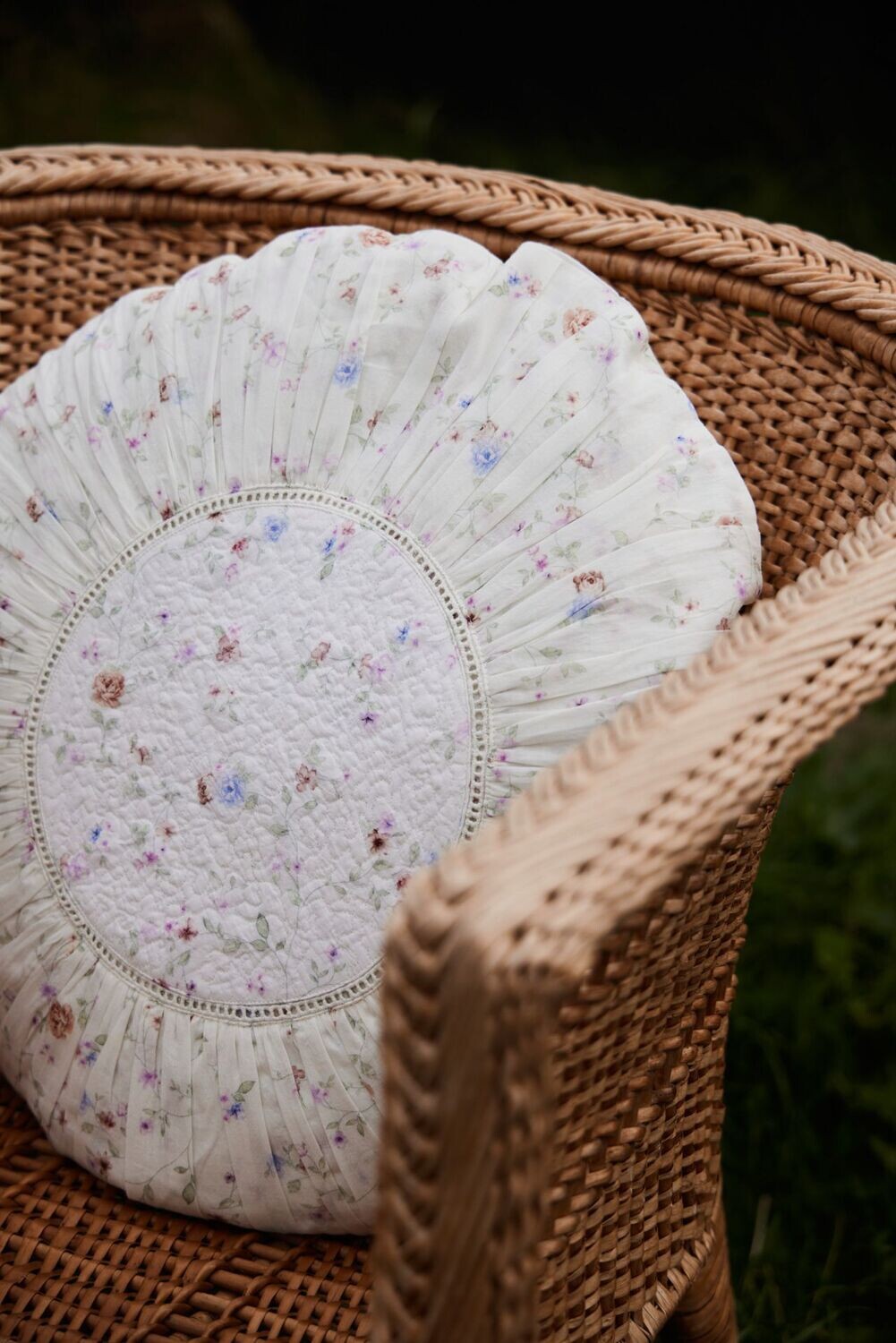 Femme Facon Wildflowers Quilted Cushion Round
