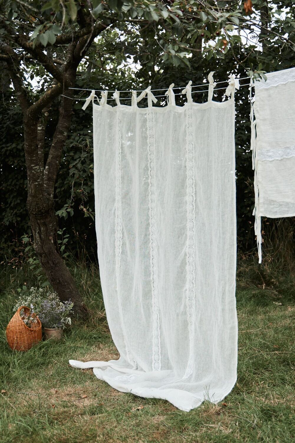 Long Daisy Panel Linen Curtain Ivory