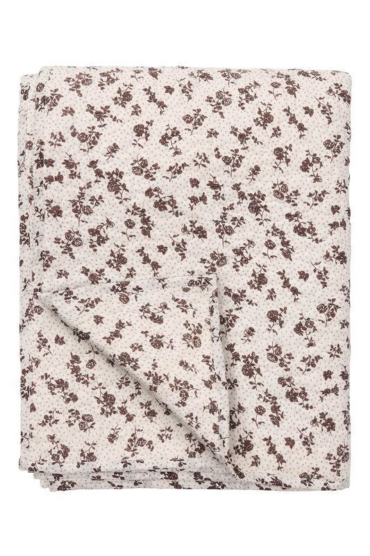 Femme Facon Anne-Mi Hazel  Quilted Throw