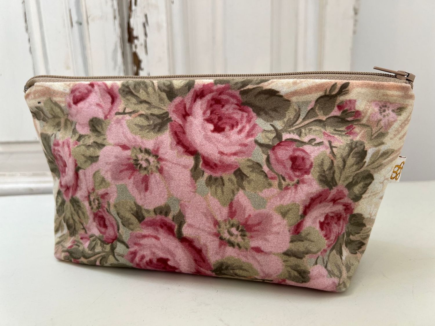 Velvet Cosmetics Bag Faded Roses Wallpaper