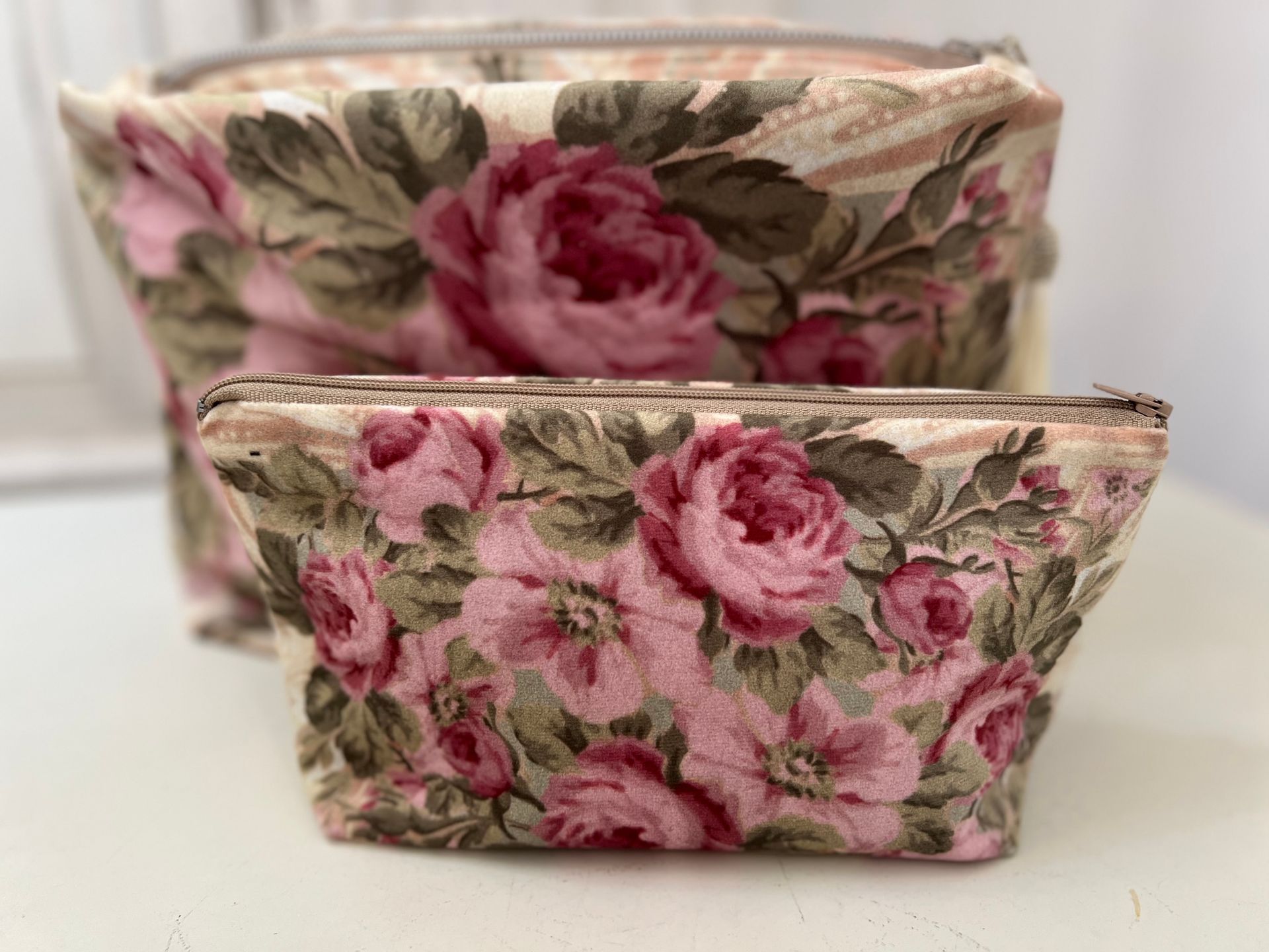 Velvet Cosmetics Bag Faded Roses Wallpaper