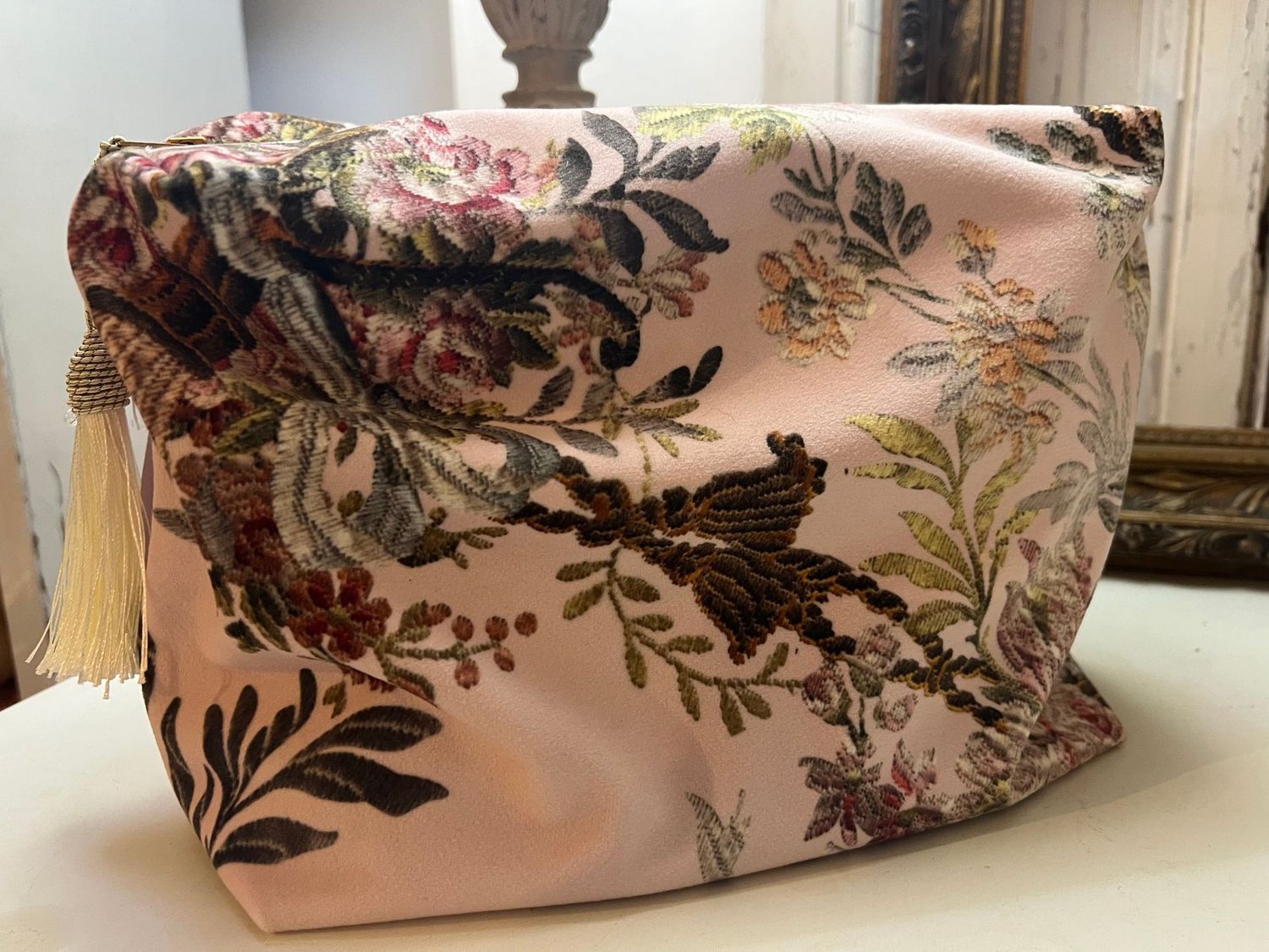 Velvet Washbag Pink Tapestry