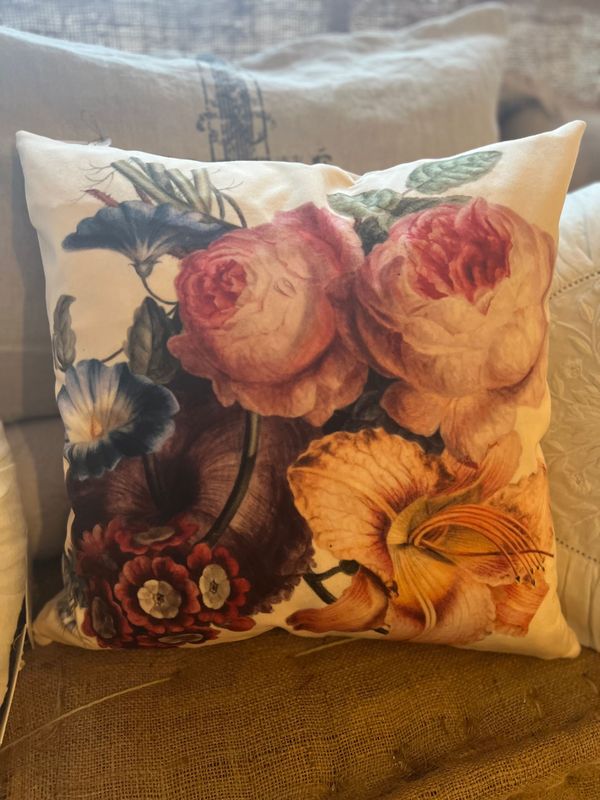 Velvet Square Cushion Floral Painting Velvet Square Cushion Floral Painting
