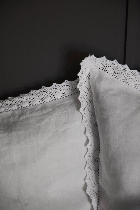 Anne-Mi  Linen & Lace Cushion Ivory Rectangle