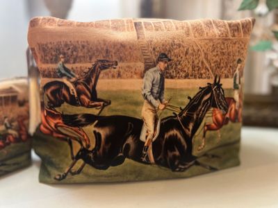 Velvet Washbag Parade