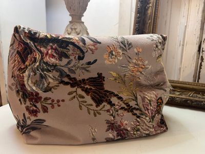 Velvet Washbag Grey Tapestry Velvet Washbag Grey Tapestry