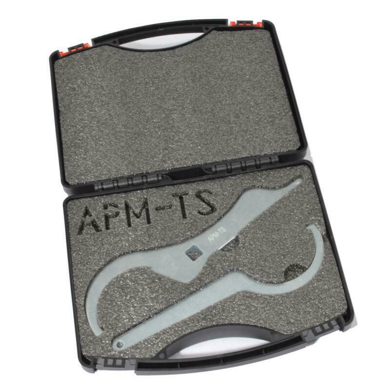 Toolbox with adjusterKeys for Coilovers