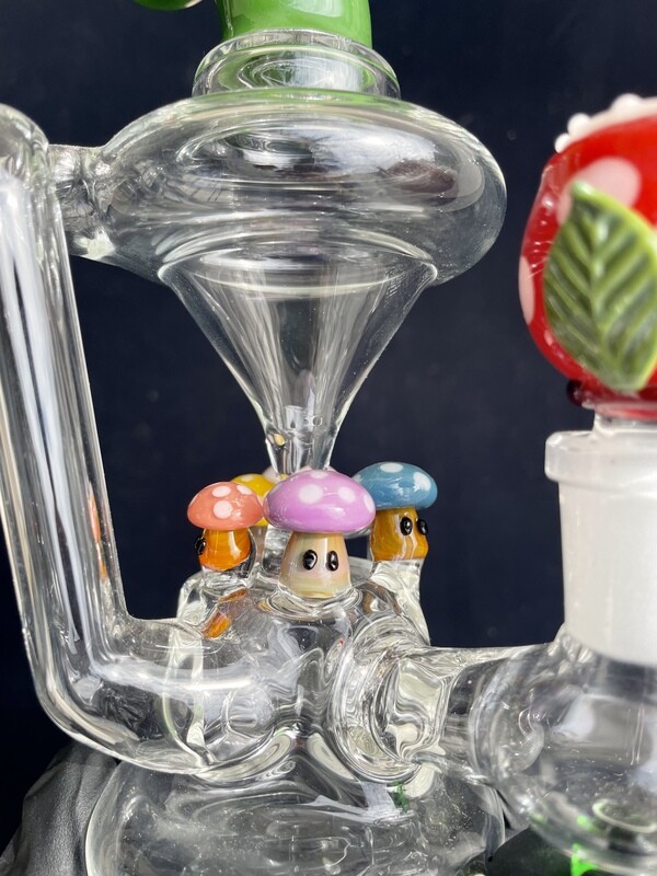 Empire Glassworks Mushroom Rig
