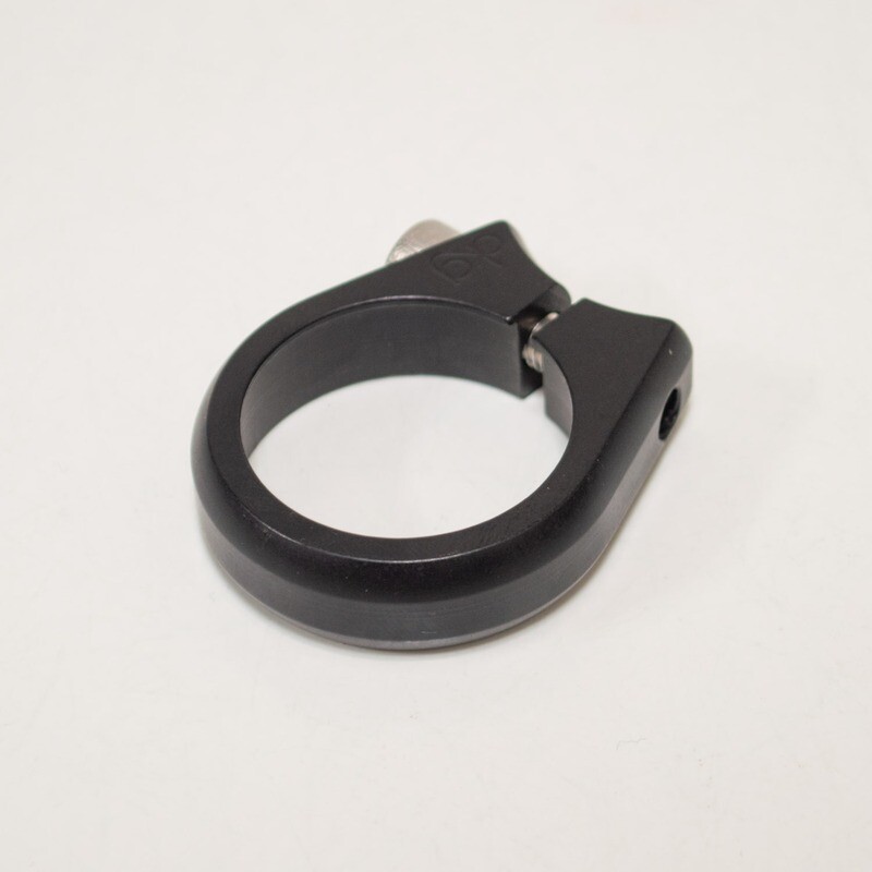 Manta Seatpost Clamp