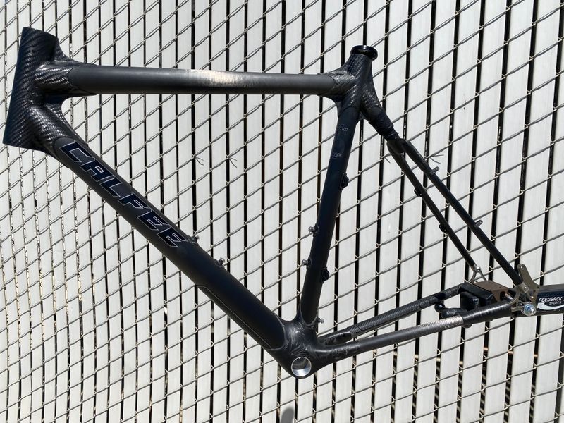 Calfee Manta RS Adventure (Used) 56 cm