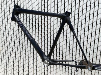 Calfee Manta RS Adventure (Used) 56 cm