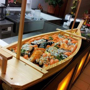 plateaux sushi