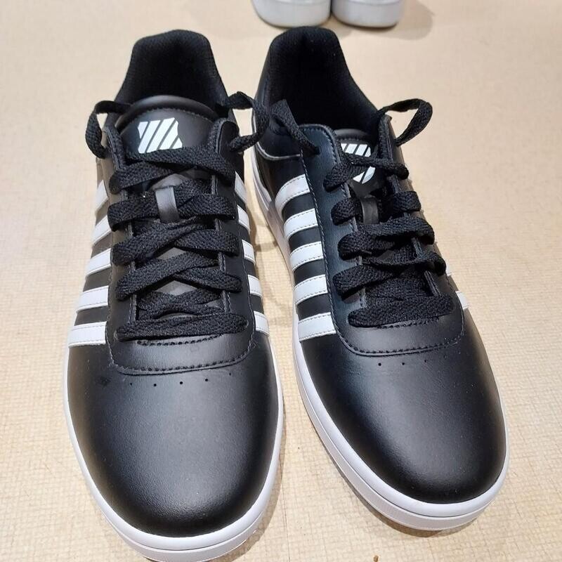 K.Swiss court pro  startup sneakers in black & white in a UK Size 8