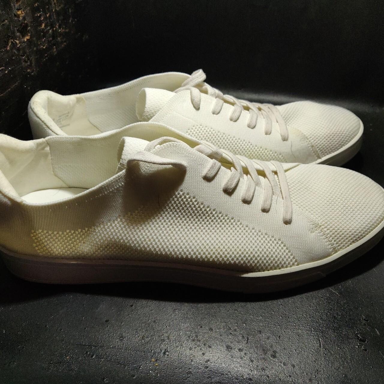 Calvin Klein knitted uppers in off white in a UK Size 10