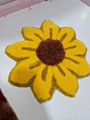 VOUCHER: offer a tufting workshop to someone!